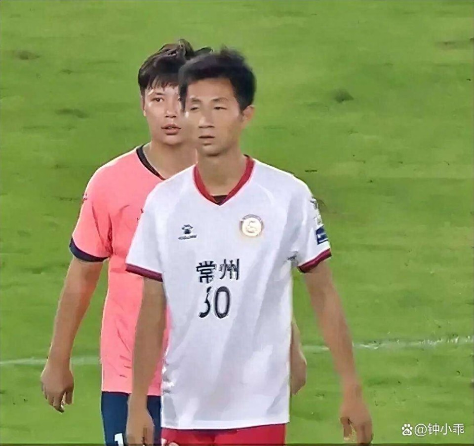 榜尾之争如, 还是安安静, 队与球员的
